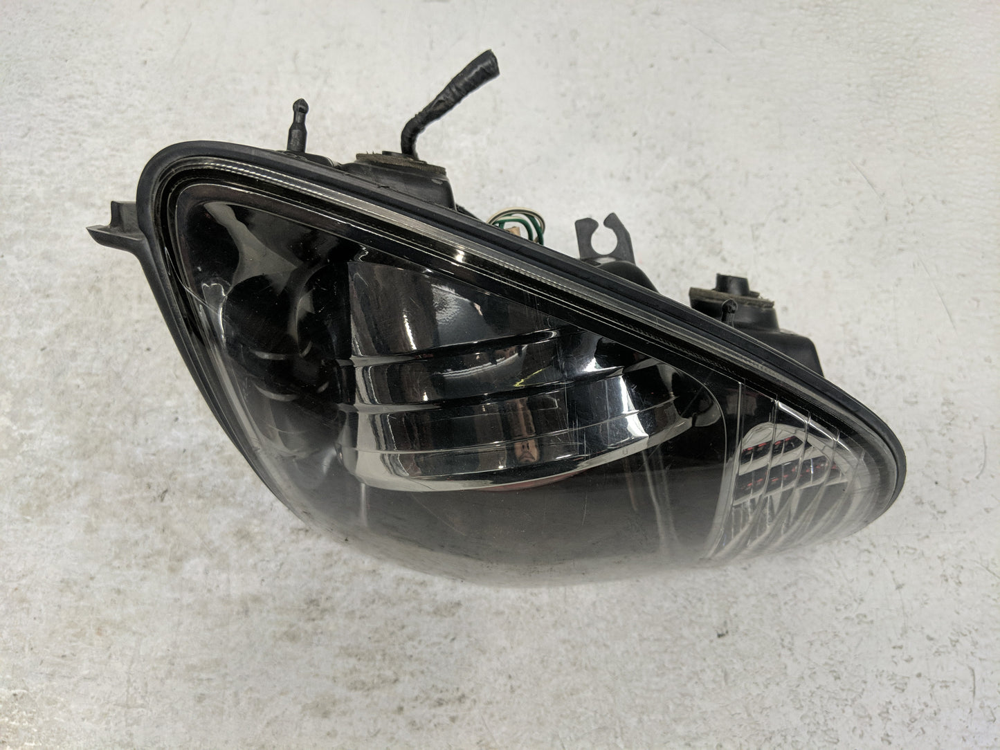 2000-2003 Lexus Rx300 Tail Light Assembly Passenger Right OEM Fits Fits 2000 2001 2002 2003 OEM Used Auto Parts - Oemusedaut