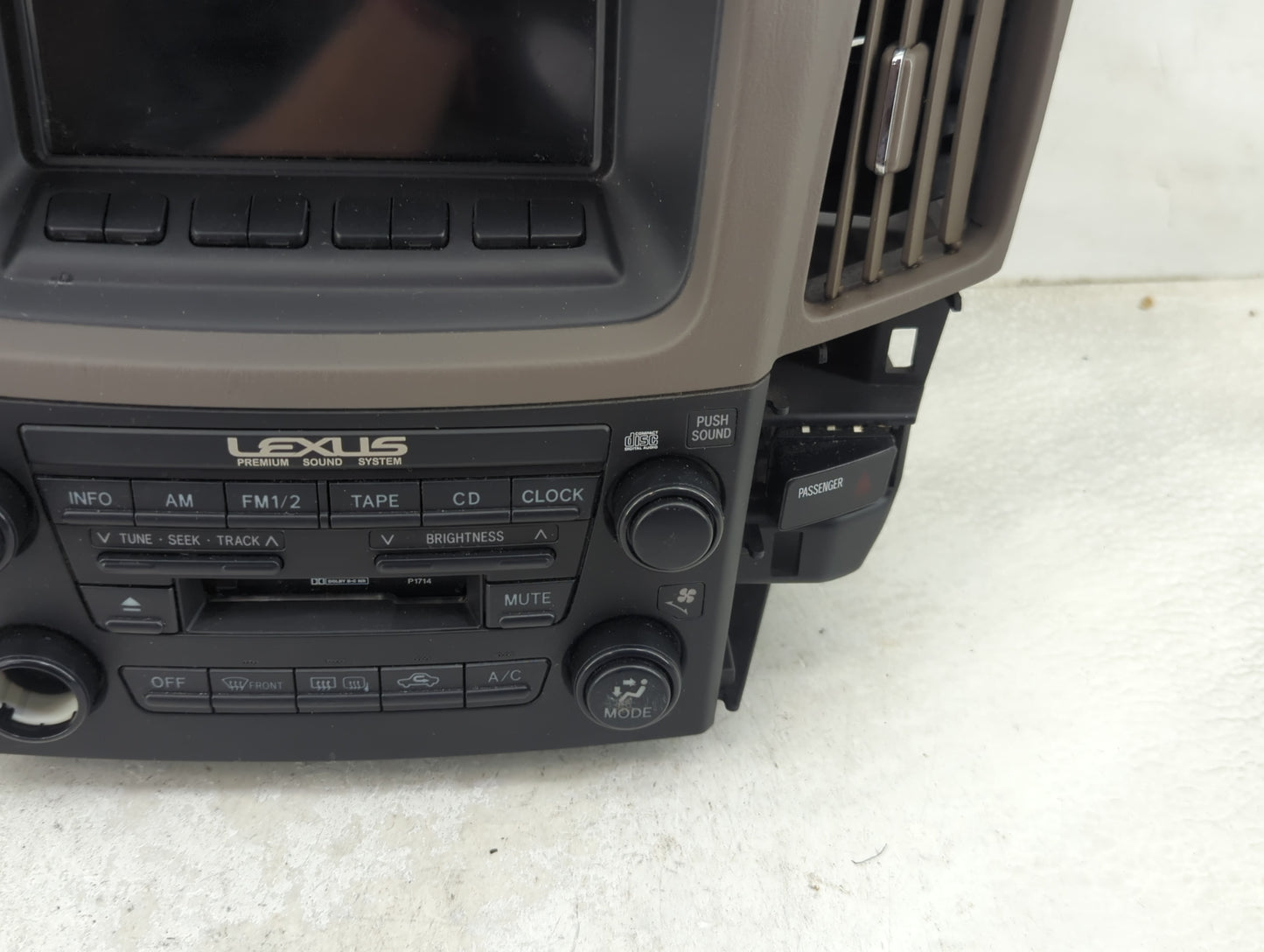 1999-2003 Lexus Rx300 Radio AM FM Cd Player Receiver Replacement P/N:86110-48030 134000-1020A101 Fits OEM Used Auto Parts - 