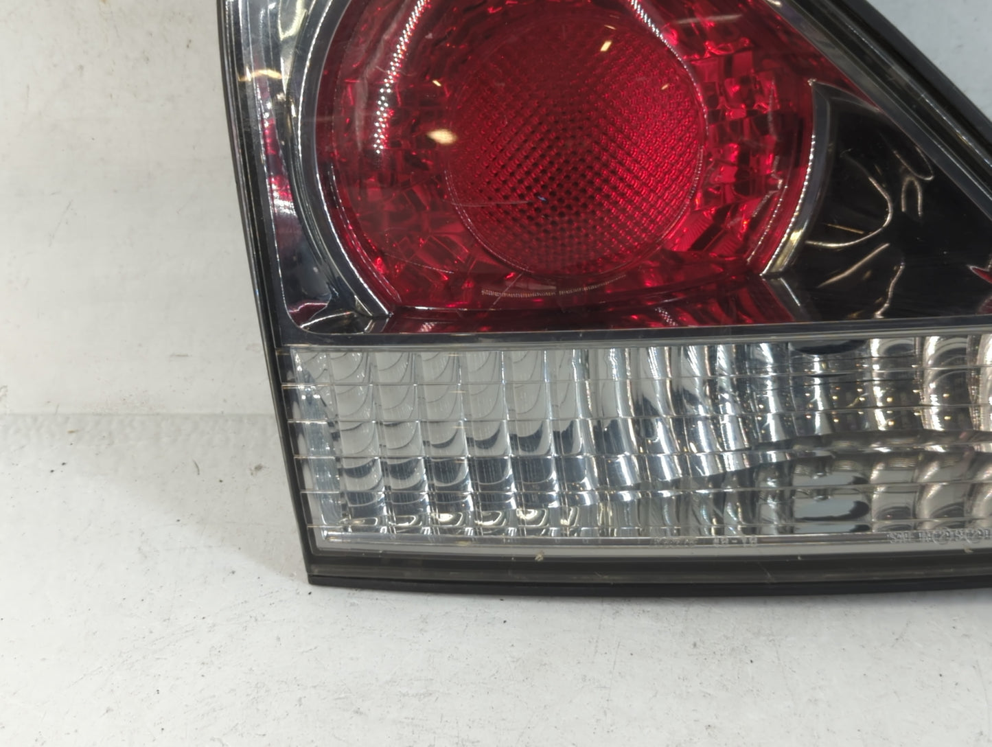 2000-2003 Lexus Rx300 Tail Light Assembly Driver Left OEM P/N:PP-T20 Fits Fits 2000 2001 2002 2003 OEM Used Auto Parts - Oem