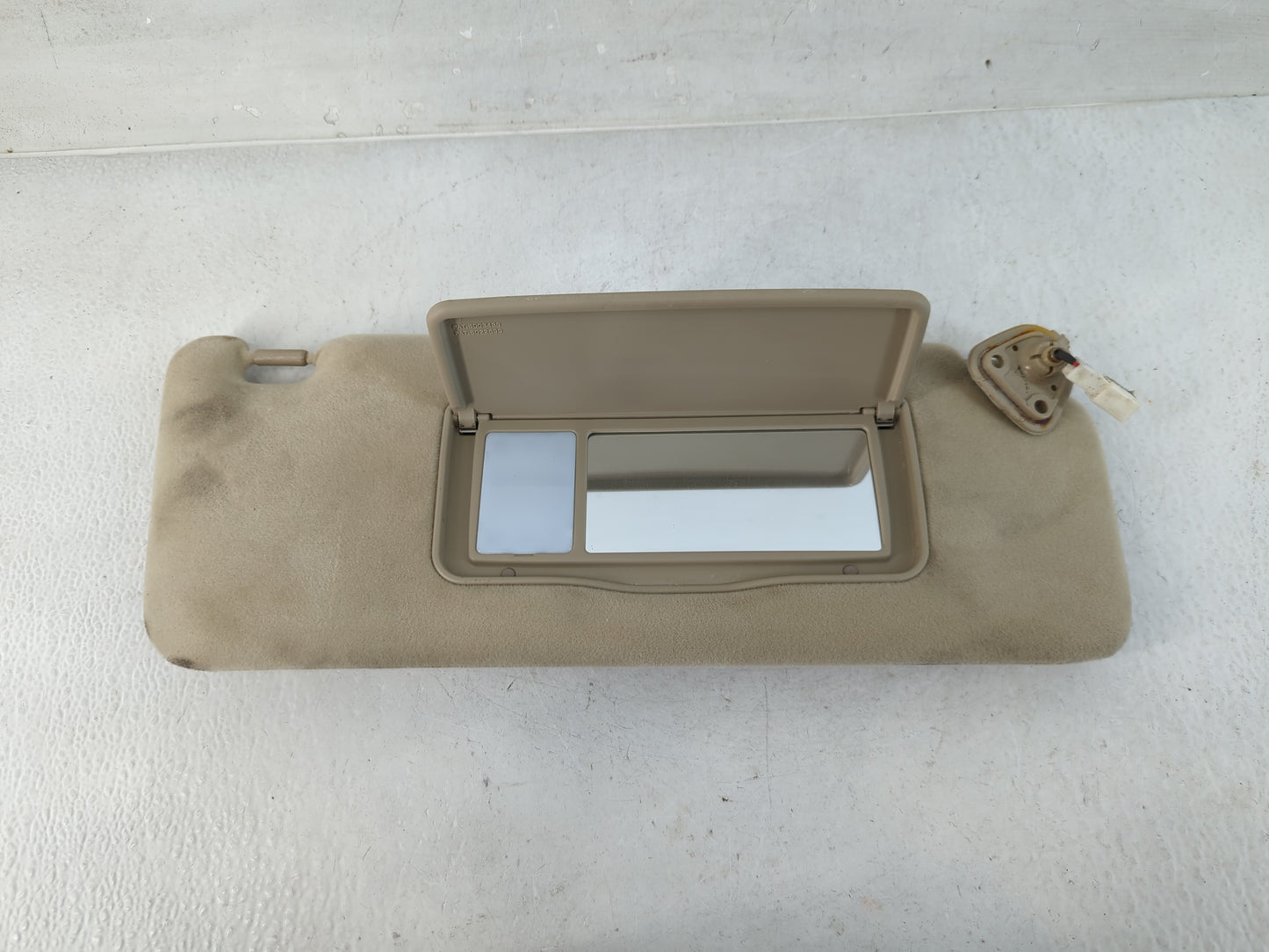 2001-2002 Lexus Rx300 Sun Visor Shade Replacement Passenger Right Mirror Fits Fits 2001 2002 OEM Used Auto Parts - Oemusedau