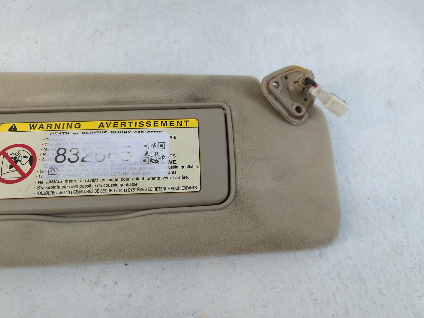2001-2002 Lexus Rx300 Sun Visor Shade Replacement Passenger Right Mirror Fits Fits 2001 2002 OEM Used Auto Parts - Oemusedau