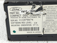 2001 Lincoln Navigator Radio AM FM Cd Player Receiver Replacement Fits OEM Used Auto Parts - Oemusedautoparts1.com