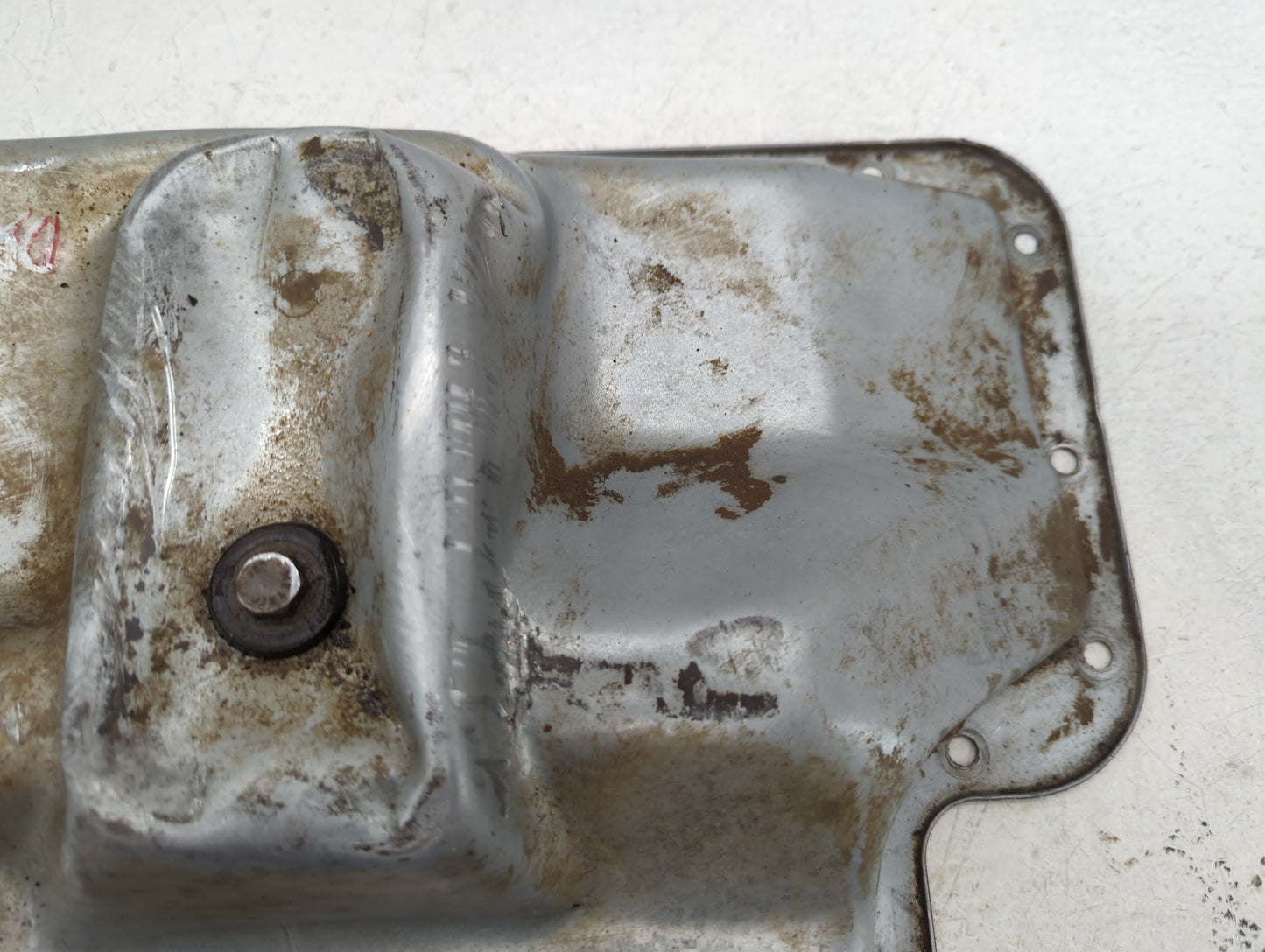 1999-2002 Lincoln Navigator Engine Oil Pan Fits Fits 1999 2000 2001 2002 2003 2004 OEM Used Auto Parts - Oemusedautoparts1.c