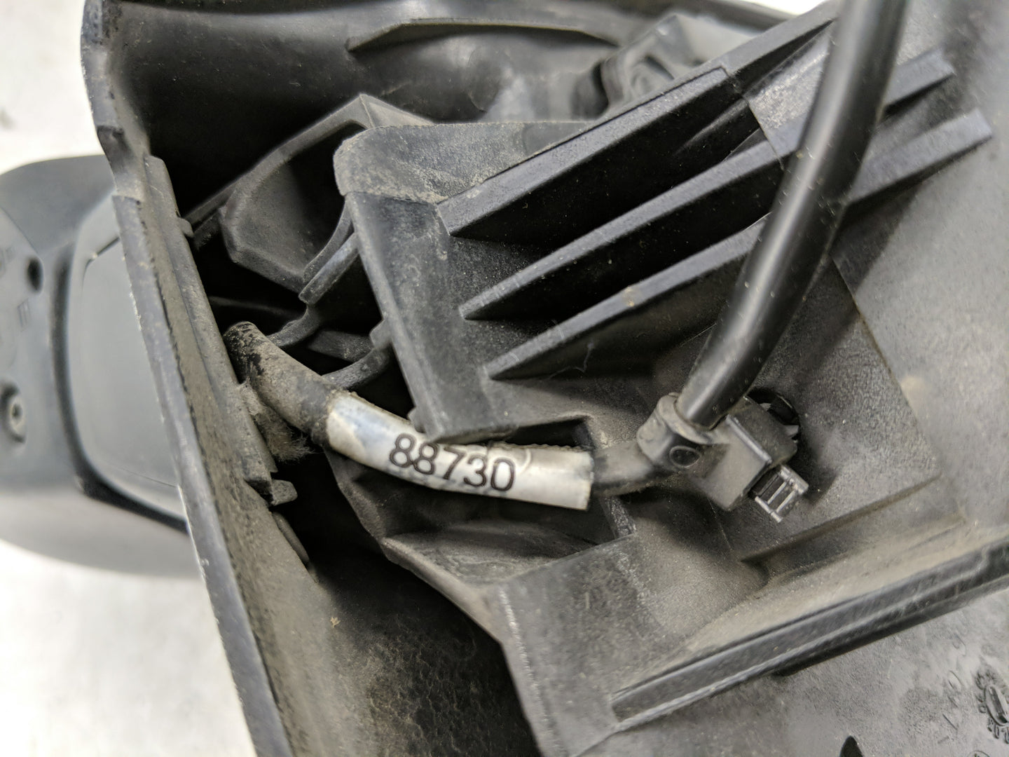 2001-2006 Mazda Tribute Side Mirror Replacement Driver Left View Door Mirror P/N:31004-832 4105-31004-02 Fits OEM Used Auto 