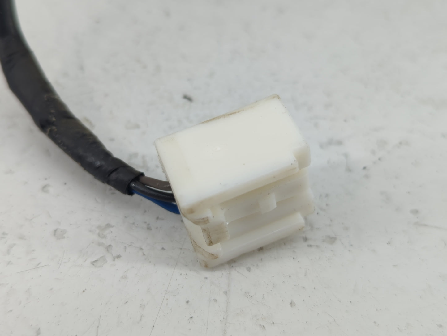 2001-2006 Mazda Tribute Side Mirror Replacement Passenger Right View Door Mirror Fits Fits 2001 2002 2003 2004 2005 2006 OEM