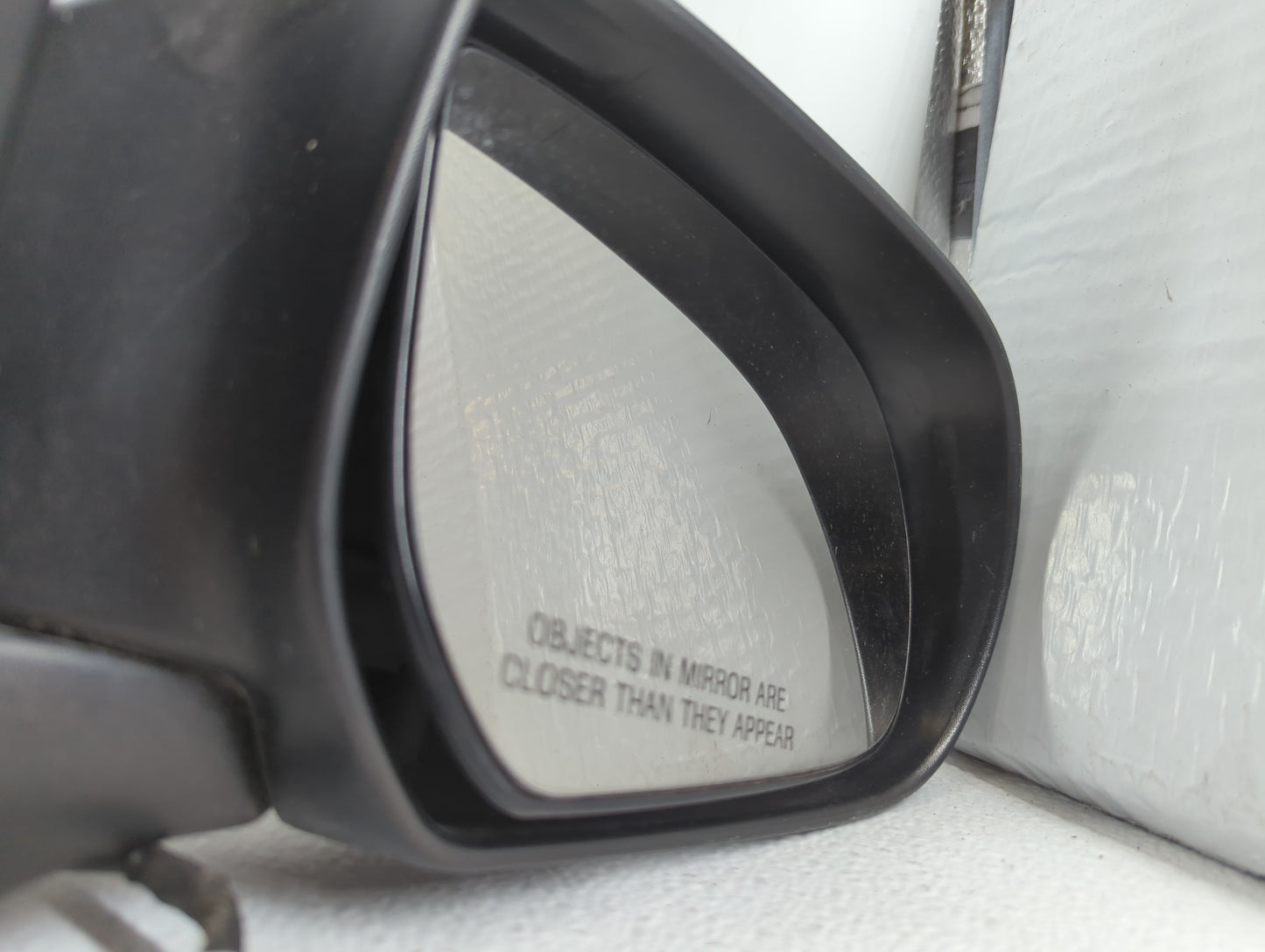 2001-2006 Mazda Tribute Side Mirror Replacement Passenger Right View Door Mirror P/N:YL84 17682 AGY Fits OEM Used Auto Parts