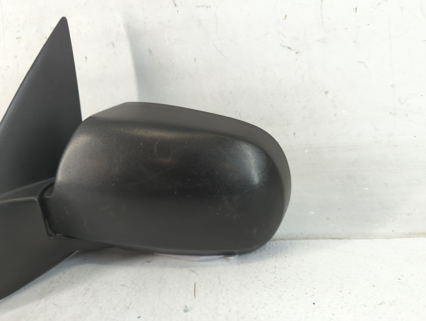 2001-2005 Mazda Tribute Driver Left Side View Manual Door Mirror Black - Oemusedautoparts1.com