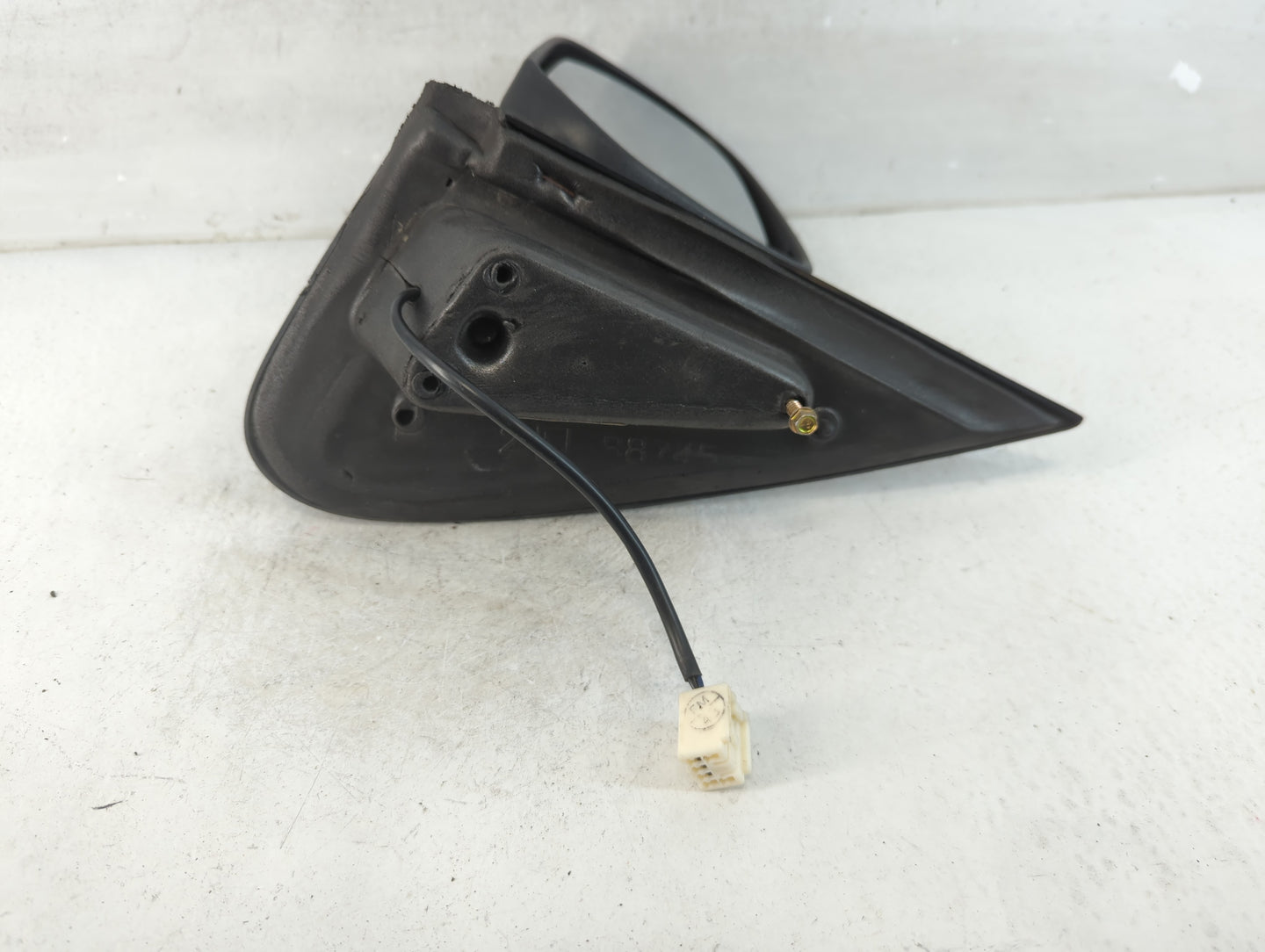 2001-2005 Mazda Tribute Driver Left Side View Manual Door Mirror Black - Oemusedautoparts1.com