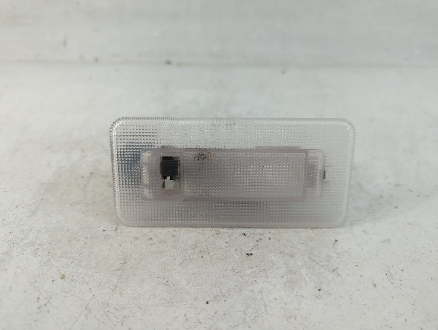 2001 Mazda Tribute Overhead Roof Console Interior Dome Light - Oemusedautoparts1.com