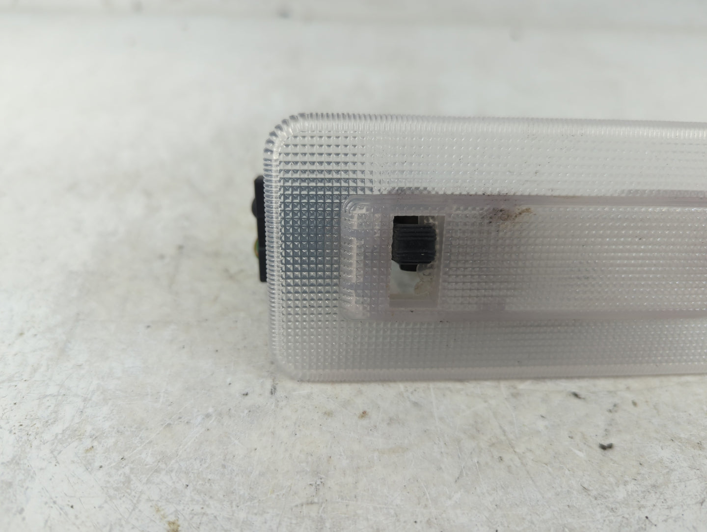 2001 Mazda Tribute Overhead Roof Console Interior Dome Light - Oemusedautoparts1.com