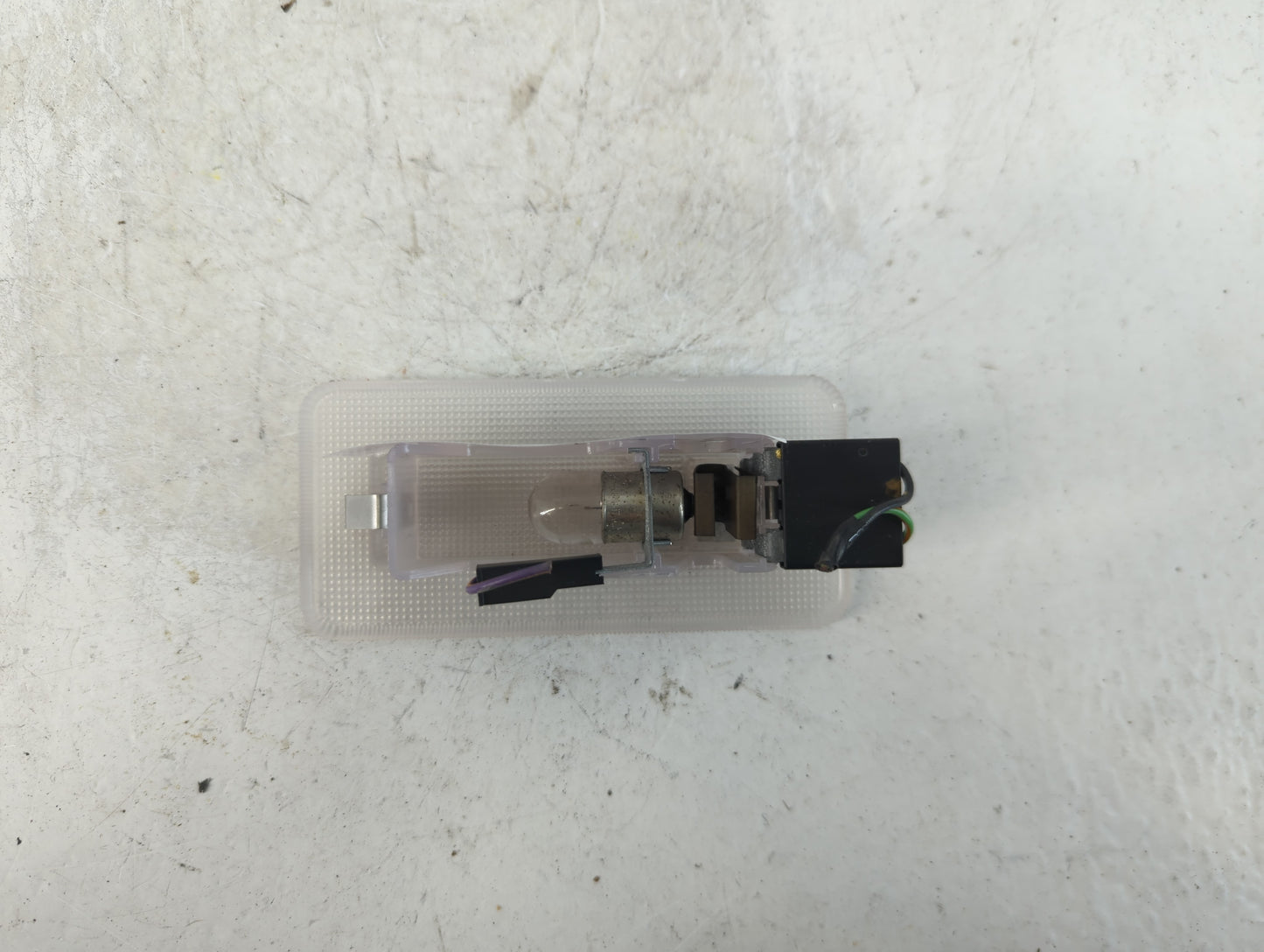 2001 Mazda Tribute Overhead Roof Console Interior Dome Light - Oemusedautoparts1.com