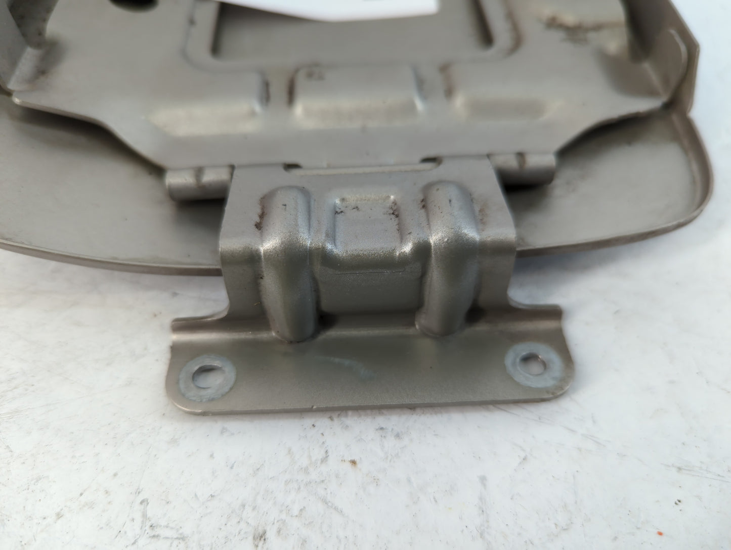 2001 Mazda Tribute Fuel Tank Door Lid Gas Tank - Oemusedautoparts1.com