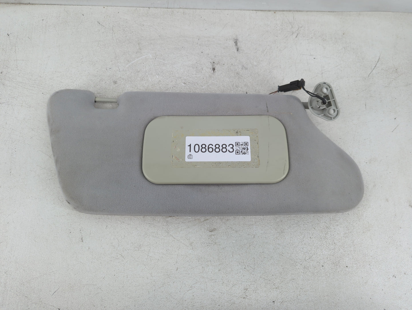 2000-2001 Mercedes-Benz Ml320 Sun Visor Shade Replacement Passenger Right Mirror Fits Fits 2000 2001 OEM Used Auto Parts - O