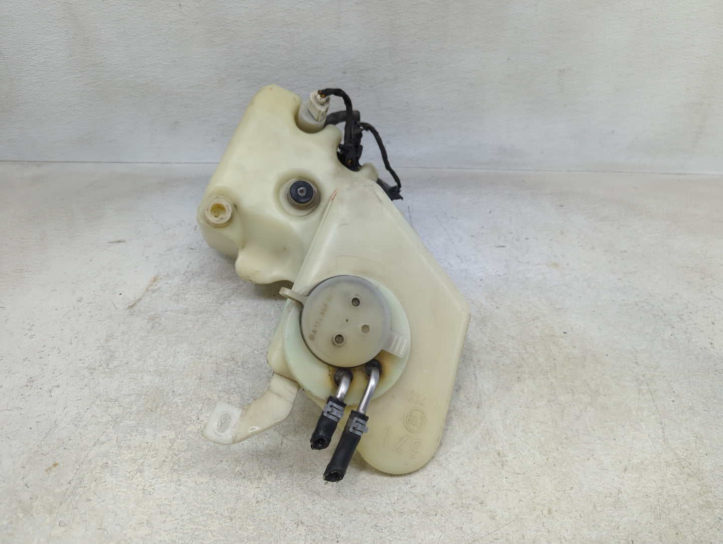 Mercedes-benz S430 Windshield Washer Fluid Reservoir Bottle Oem - Oemusedautoparts1.com