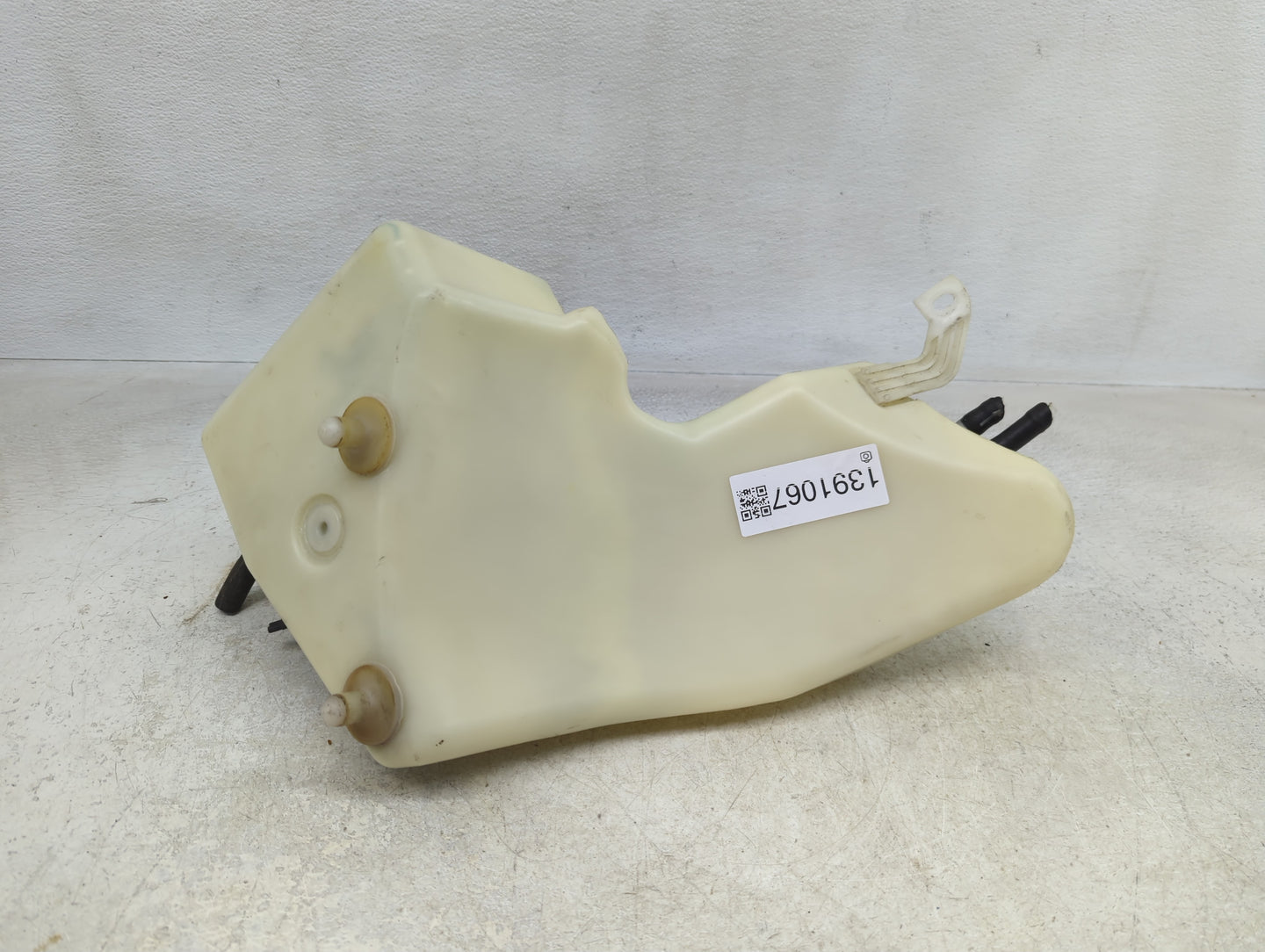 Mercedes-benz S430 Windshield Washer Fluid Reservoir Bottle Oem - Oemusedautoparts1.com