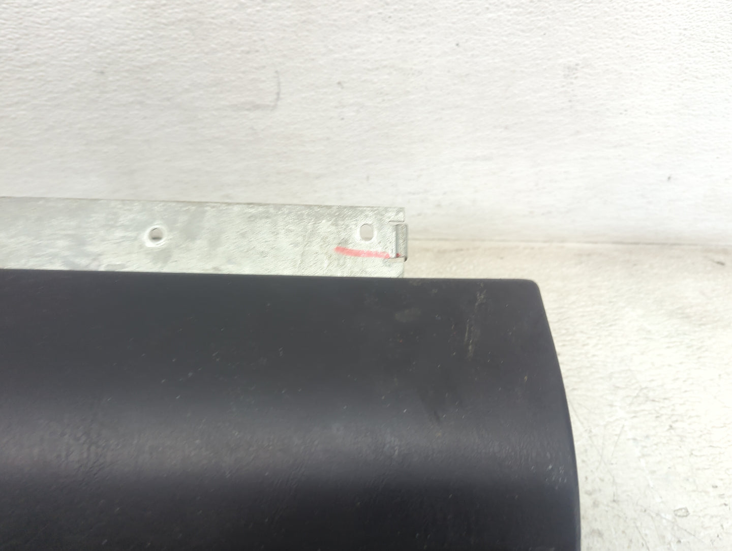 2001 Mercury Cougar Passenger Glove Box Door Storage Compartment Black - Oemusedautoparts1.com