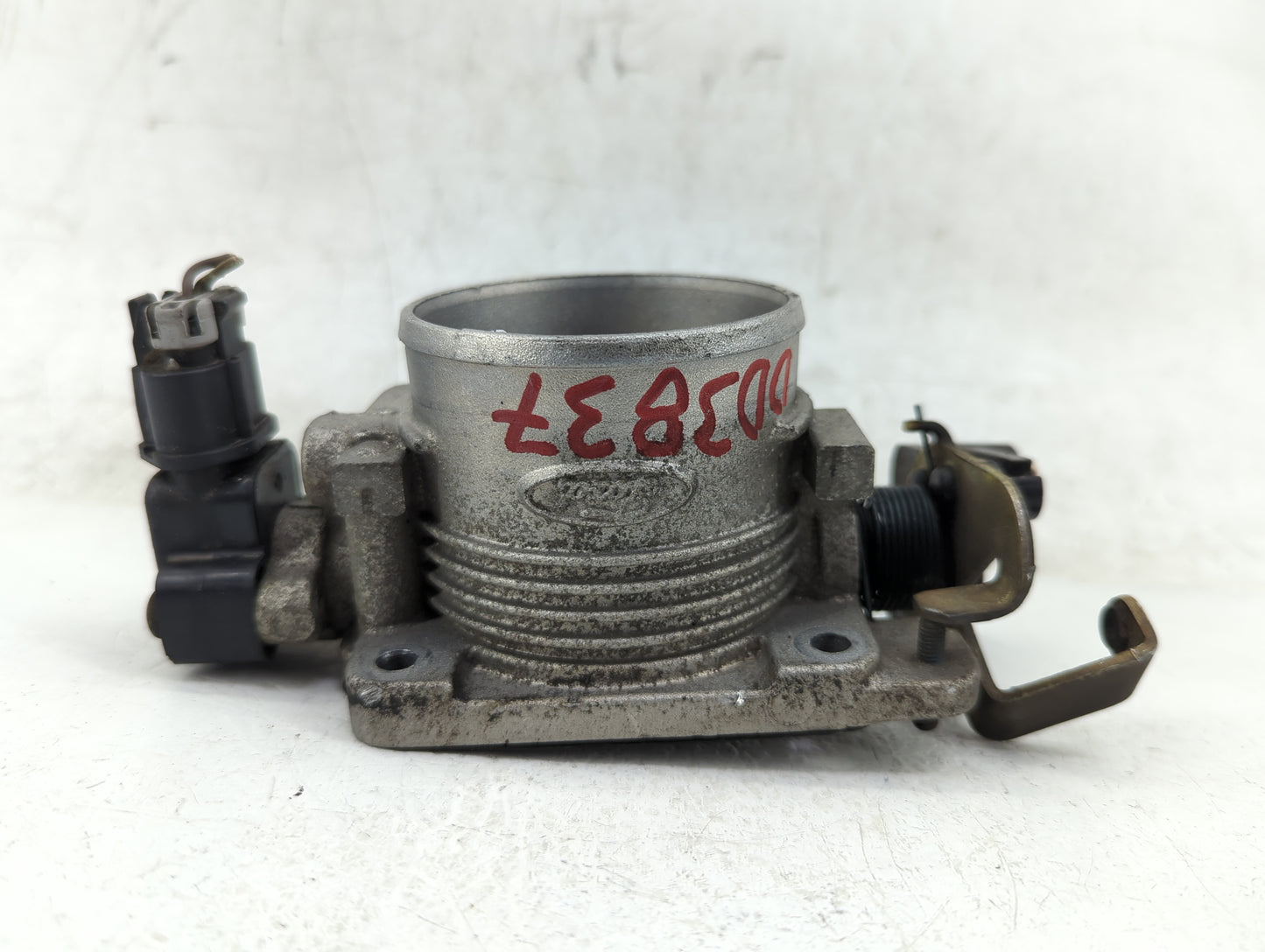 1998-2004 Mercury Grand Marquis Throttle Body P/N:F8ZU-AE Fits Fits 1998 1999 2000 2001 2002 2003 2004 OEM Used Auto Parts -