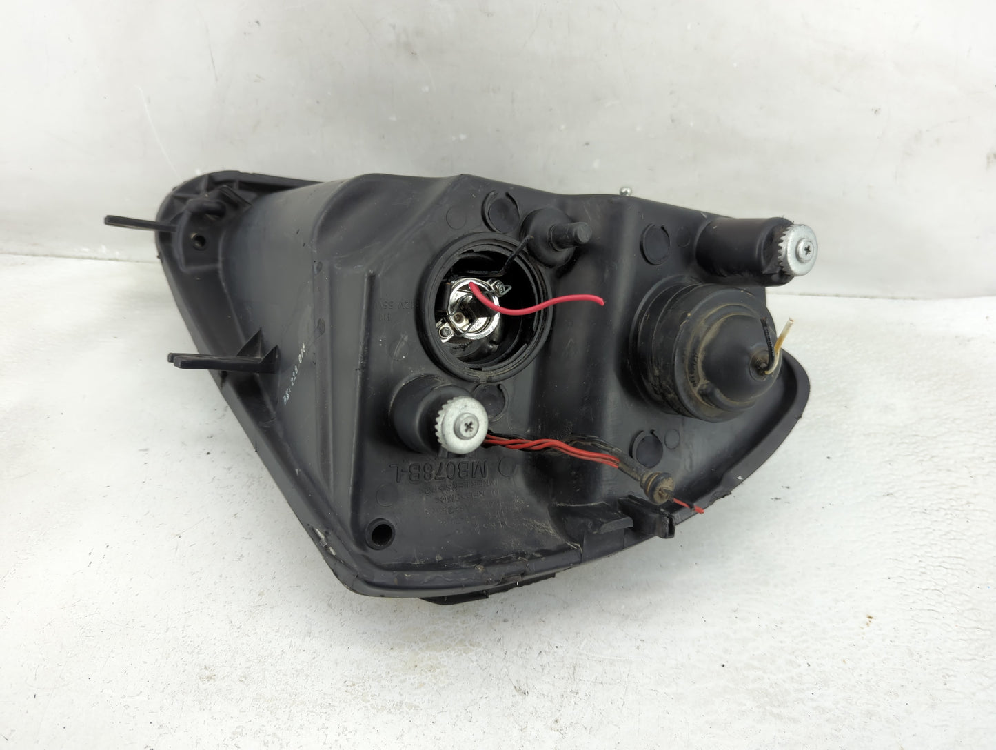 2000 Mitsubishi Eclipse Passenger Right Oem Head Light Headlight Lamp - Oemusedautoparts1.com