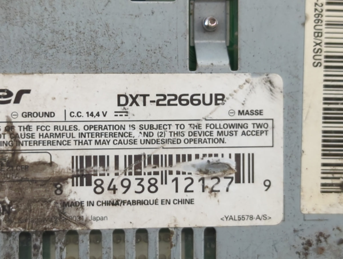 2001 Mitsubishi Eclipse Radio AM FM Cd Player Receiver Replacement P/N:DXT-2266UB OEM Used Auto Parts - Oemusedautoparts1.co