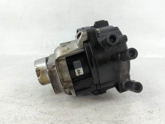 compare product 2000-2001 Mitsubishi Eclipse Engine Ignition Distributor OEM P/N:T0T57871A Fits Fits 1999 2000 2001 OEM Used Auto Parts