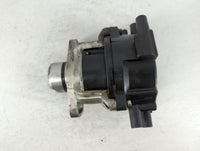 2000-2001 Mitsubishi Eclipse Engine Ignition Distributor OEM P/N:T0T57871A Fits Fits 1999 2000 2001 OEM Used Auto Parts - Oe