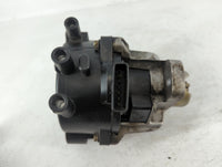 2000-2001 Mitsubishi Eclipse Engine Ignition Distributor OEM P/N:T0T57871A Fits Fits 1999 2000 2001 OEM Used Auto Parts - Oe