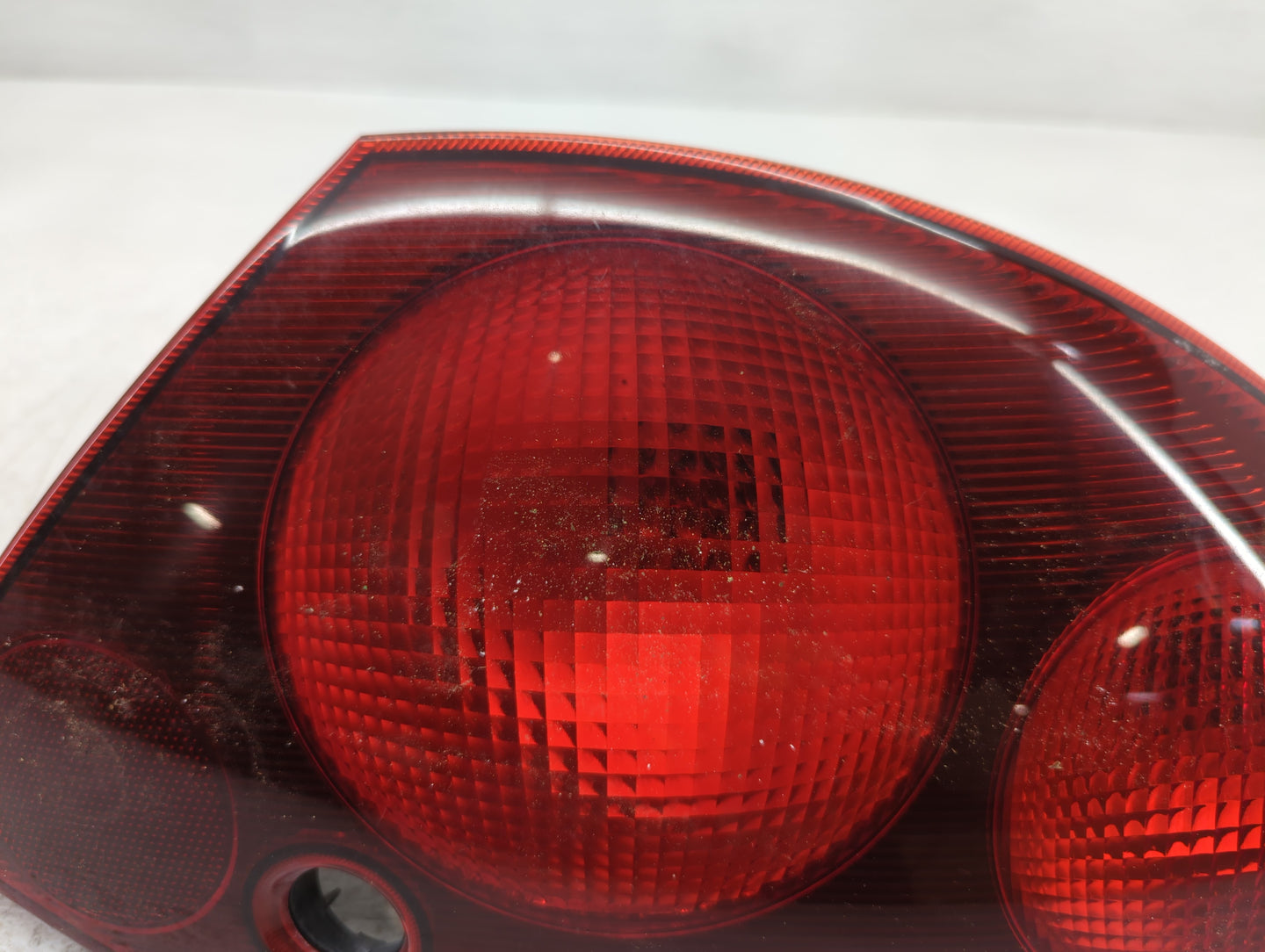 2001-2002 Mitsubishi Eclipse Tail Light Assembly Passenger Right OEM Fits Fits 2001 2002 OEM Used Auto Parts - Oemusedautopa