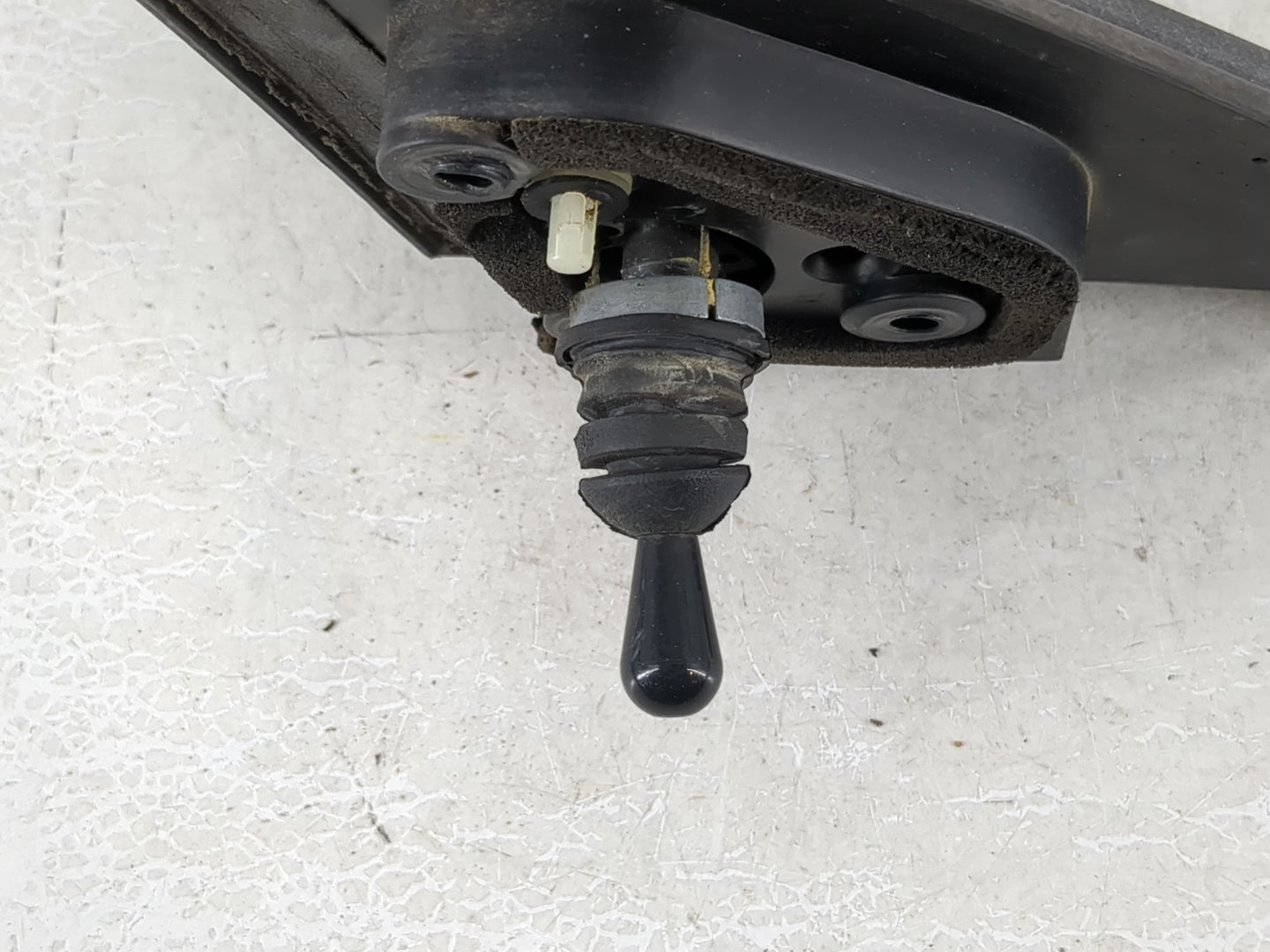 2000-2001 Mitsubishi Mirage Side Mirror Replacement Driver Left View Door Mirror P/N:IIIE13 015004 Fits Fits 2000 2001 OEM U