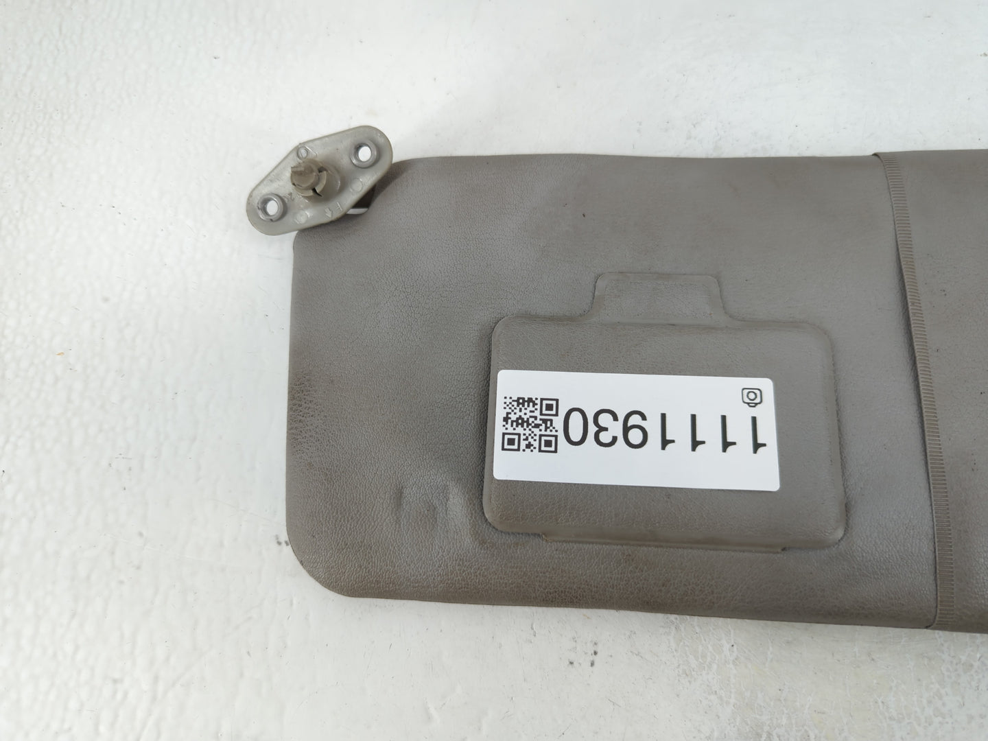 2001 Mitsubishi Mirage Sun Visor Shade Replacement Driver Left Mirror Fits OEM Used Auto Parts - Oemusedautoparts1.com