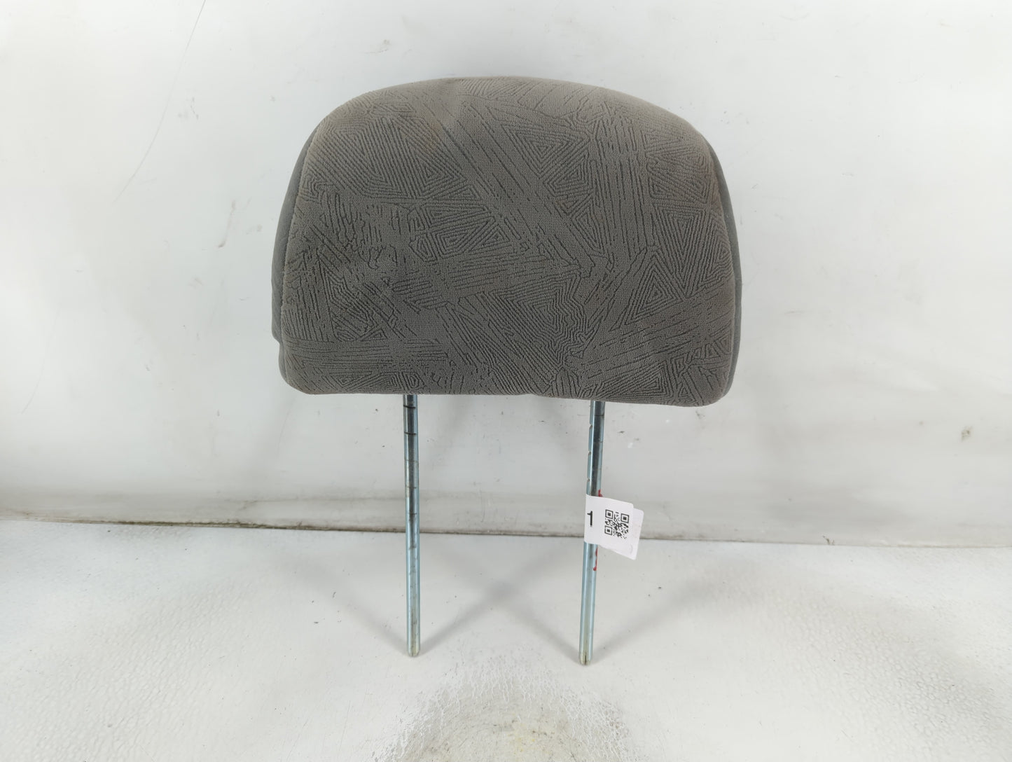2001 Mitsubishi Montero Headrest Head Rest Front Driver Passenger Seat Fits OEM Used Auto Parts - Oemusedautoparts1.com