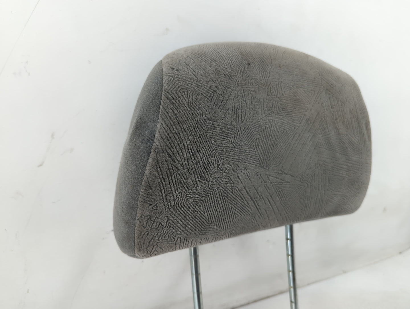 2001 Mitsubishi Montero Headrest Head Rest Front Driver Passenger Seat Fits OEM Used Auto Parts - Oemusedautoparts1.com