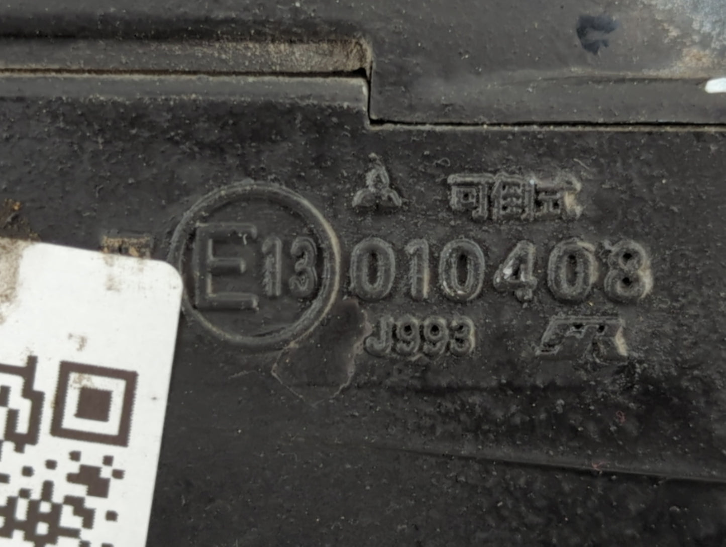 2001 Mitsubishi Montero Side Mirror Replacement Driver Left View Door Mirror P/N:IIE13010408 Fits OEM Used Auto Parts - Oemu