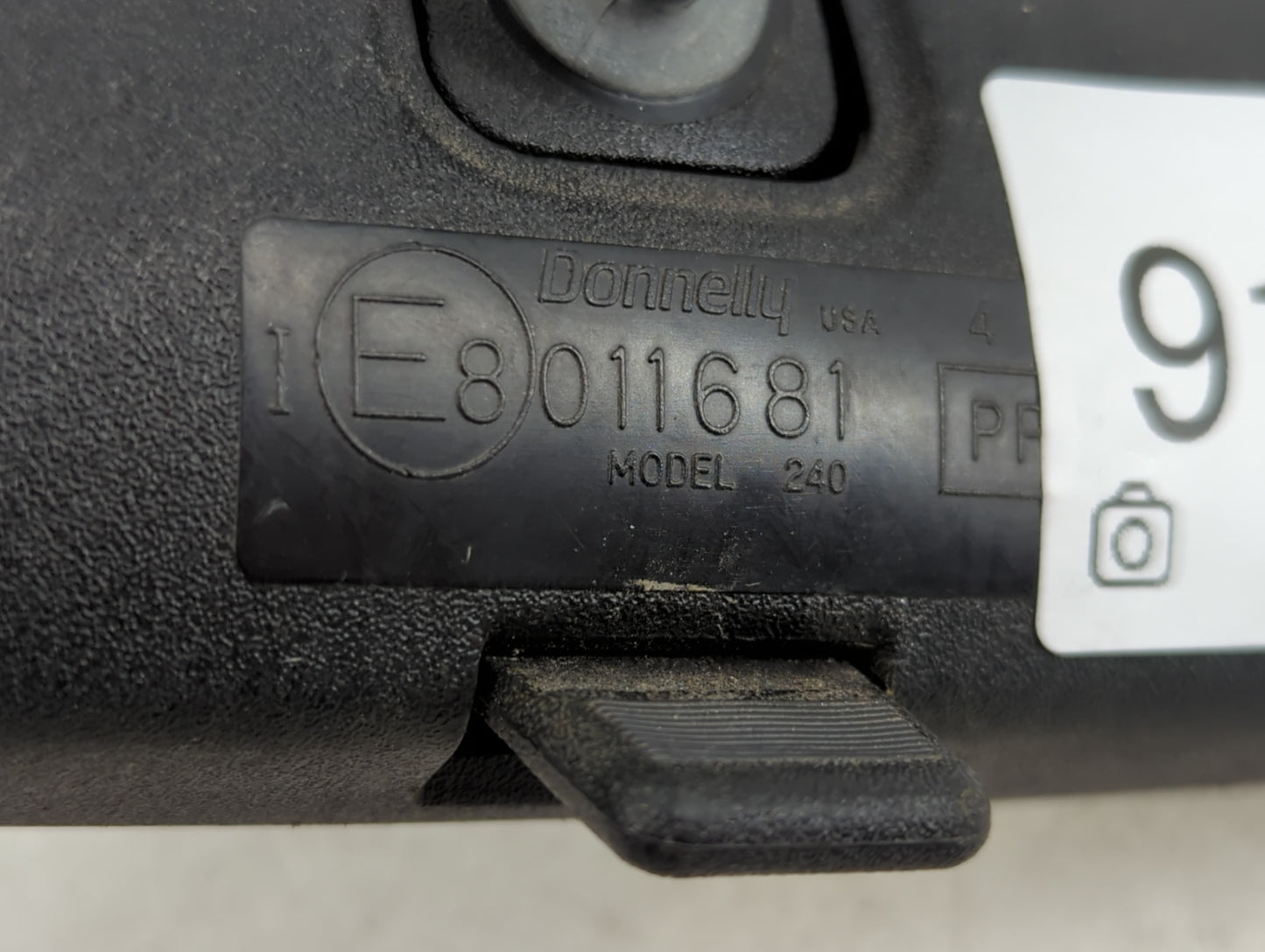 2001-2003 Mitsubishi Montero Interior Rear View Mirror Replacement OEM P/N:IE8011681 Fits Fits 2001 2002 2003 OEM Used Auto 