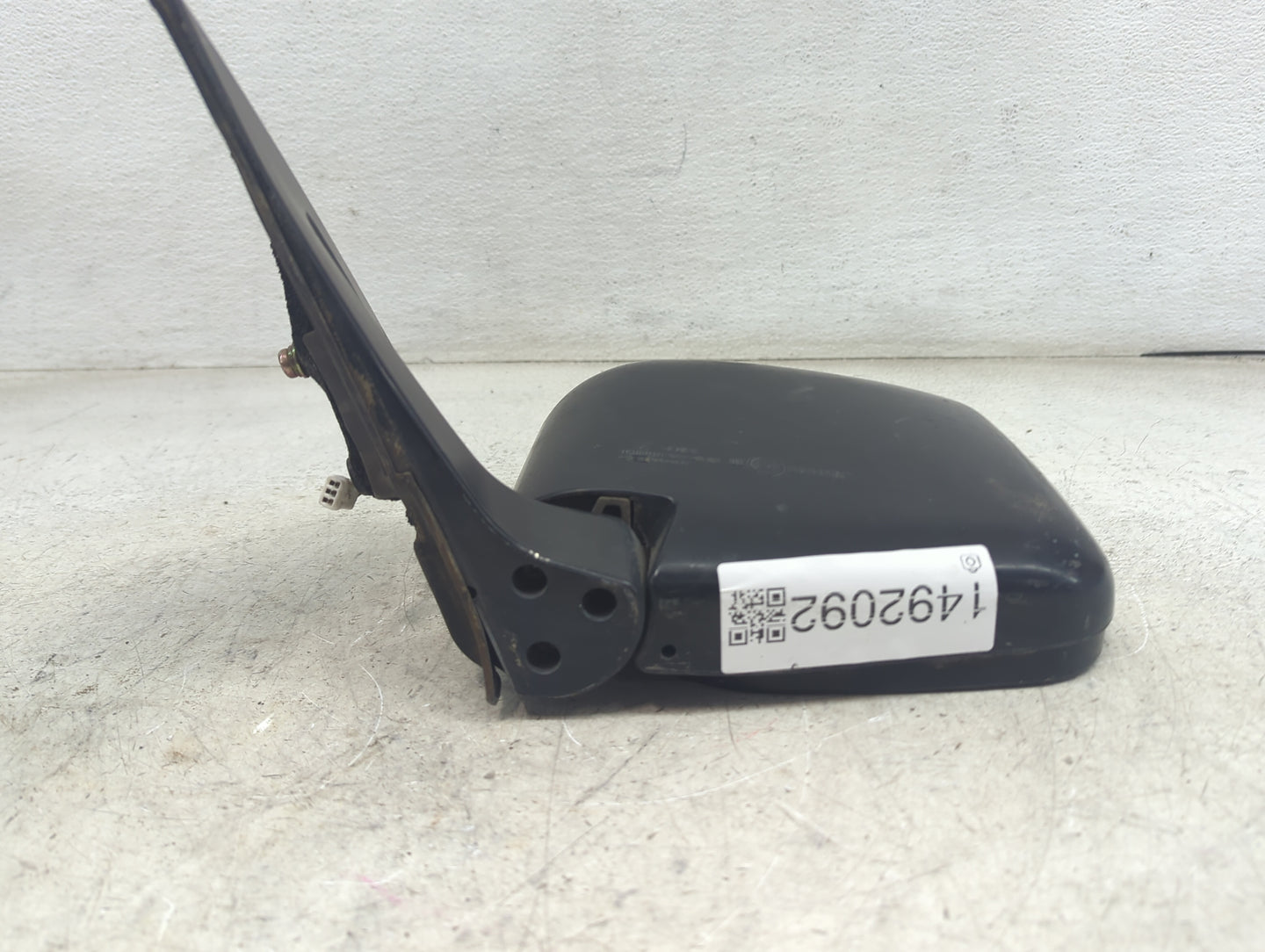 1997-2002 Mitsubishi Montero Sport Driver Side View Mirror - Left Door Mirror OEM Used - Oemusedautoparts1.com