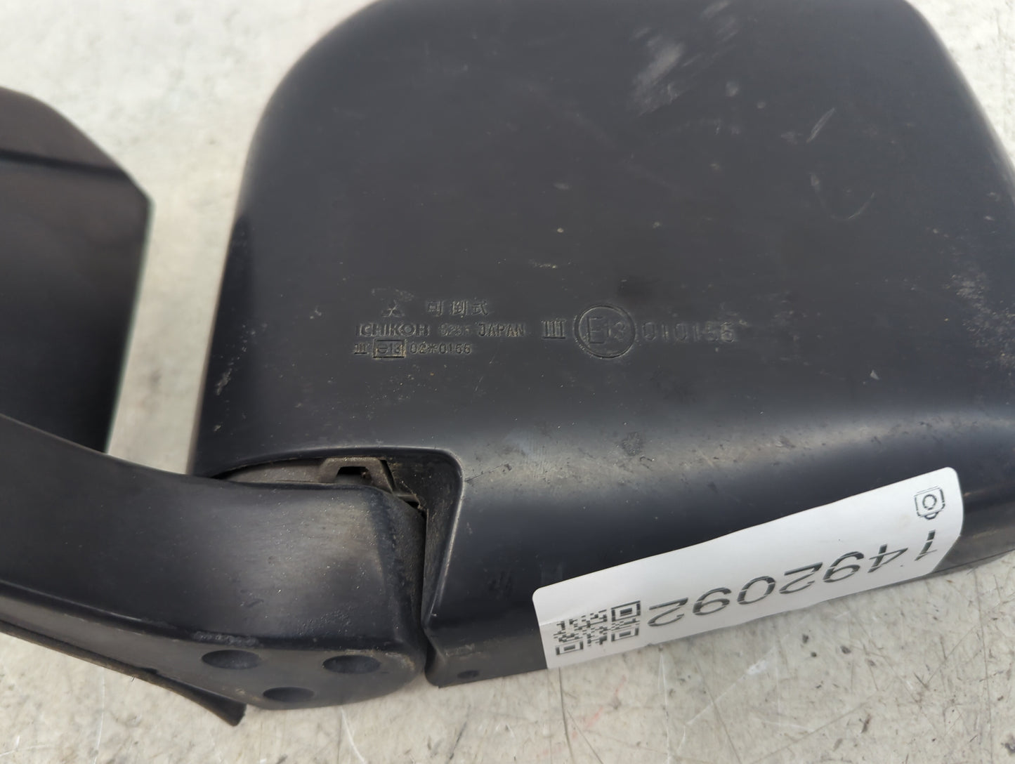 1997-2002 Mitsubishi Montero Sport Driver Side View Mirror - Left Door Mirror OEM Used - Oemusedautoparts1.com