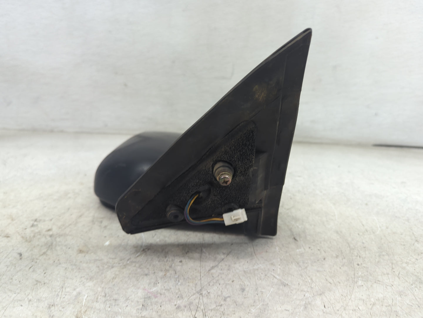 1997-2002 Mitsubishi Montero Sport Driver Side View Mirror - Left Door Mirror OEM Used - Oemusedautoparts1.com