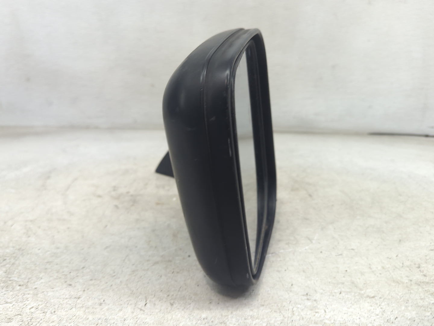 1997-2002 Mitsubishi Montero Sport Driver Side View Mirror - Left Door Mirror OEM Used - Oemusedautoparts1.com
