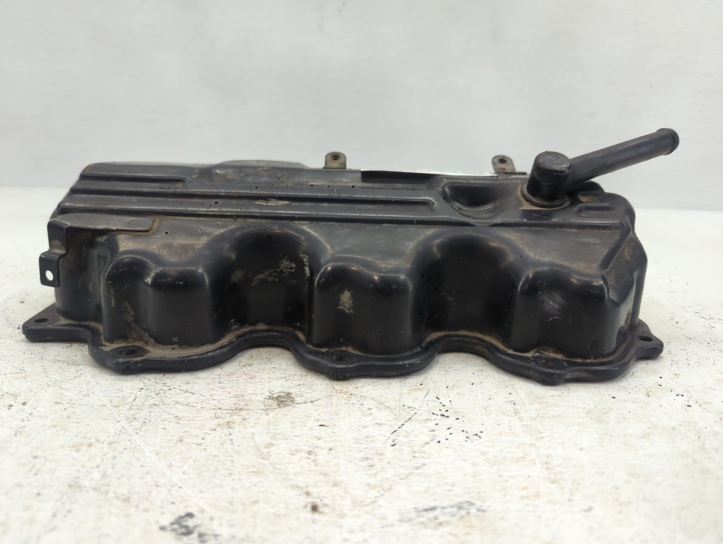 2001 Nissan Frontier Passenger Right Cylinder Head Valve Cover Fits OEM Used Auto Parts - Oemusedautoparts1.com