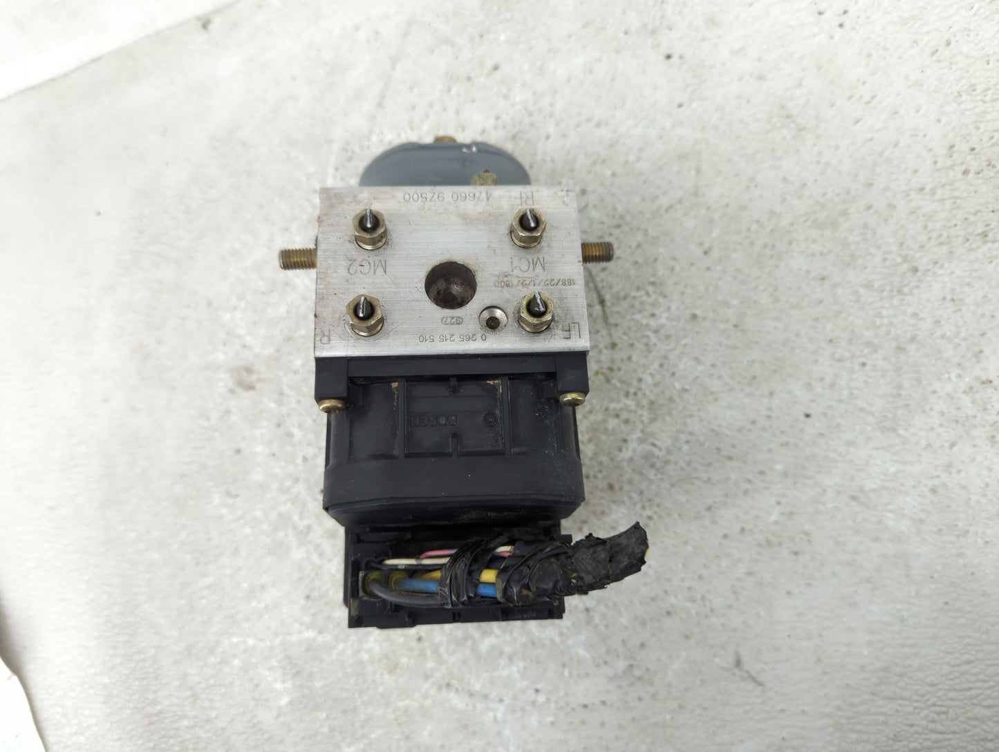 2001-2002 Nissan Frontier ABS Pump Control Module Replacement P/N:0 265 215 510 47660 9Z500 Fits Fits 2001 2002 OEM Used Aut
