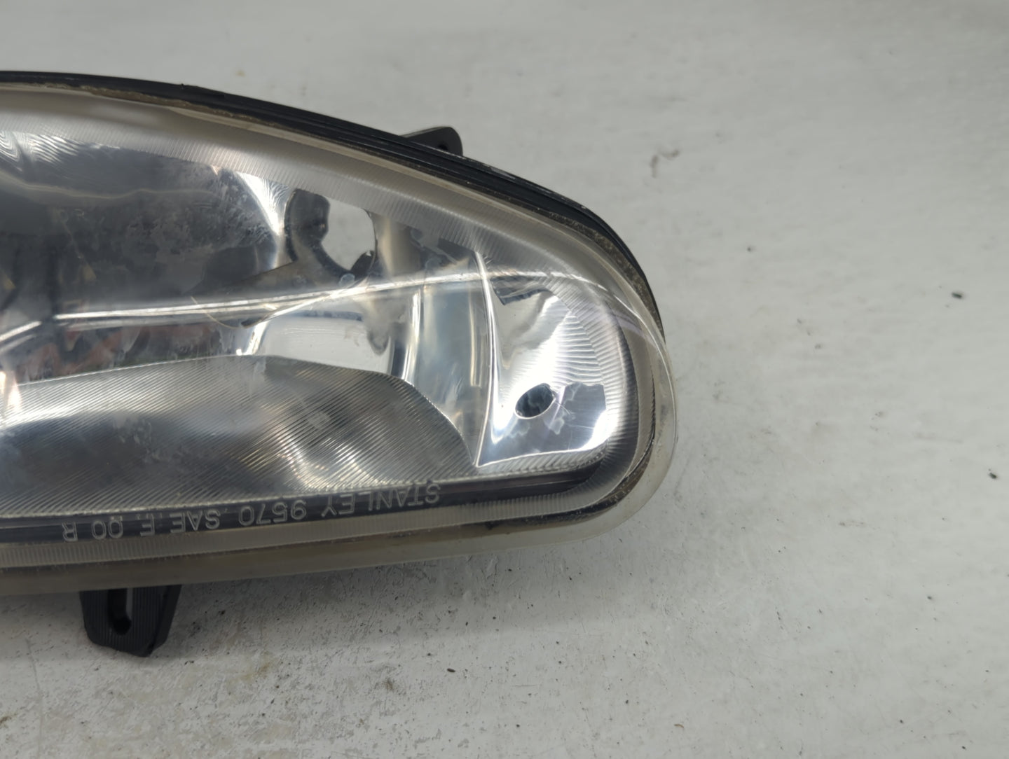 2000-2001 Nissan Maxima Passenger Right Oem Head Light Headlight Lamp - Oemusedautoparts1.com