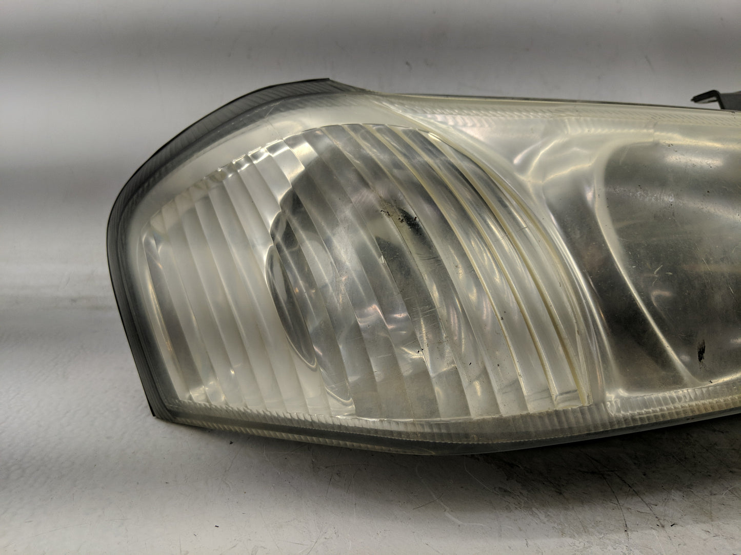 2000-2001 Nissan Maxima Passenger Right Oem Head Light Headlight Lamp - Oemusedautoparts1.com