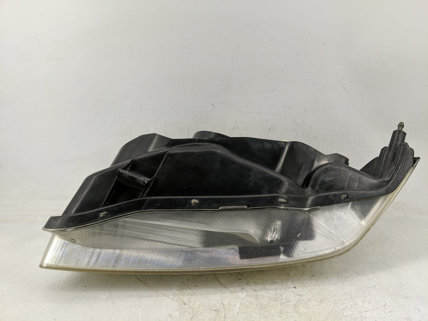 2000-2001 Nissan Maxima Passenger Right Oem Head Light Headlight Lamp - Oemusedautoparts1.com