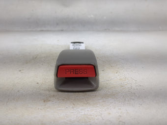 compare product 2001-2001 Nissan Maxima Passenger Front Seatbelt Buckle