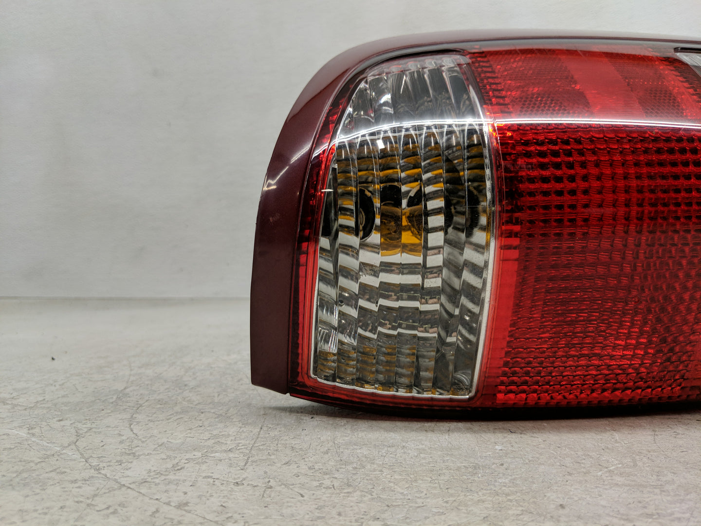 1999-2004 Nissan Pathfinder Tail Light Assembly Passenger Right OEM Fits Fits 1999 2000 2001 2002 2003 2004 OEM Used Auto Pa