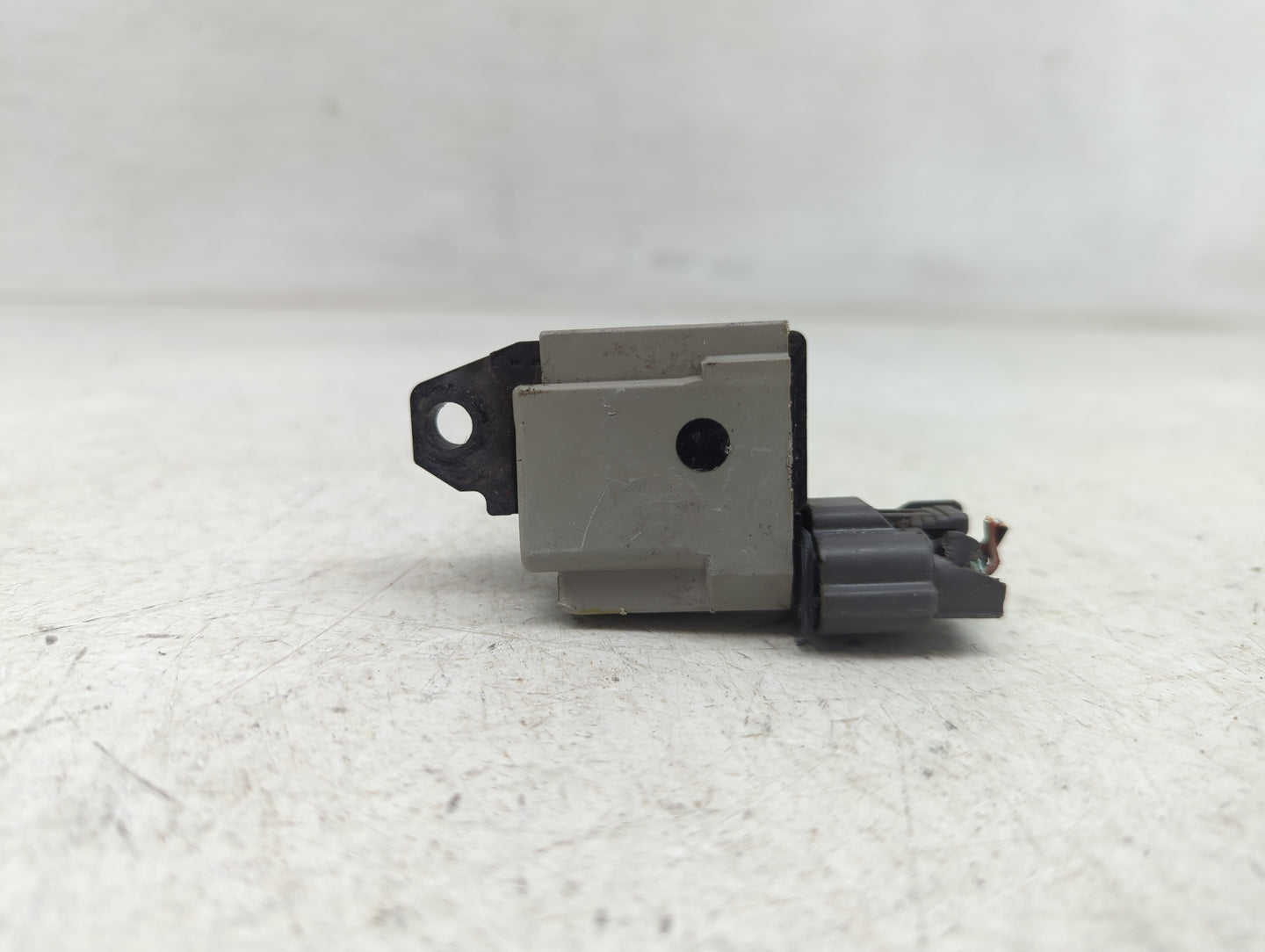2001-2001 Nissan Pathfinder Ignition Coil Igniter Pack - Oemusedautoparts1.com