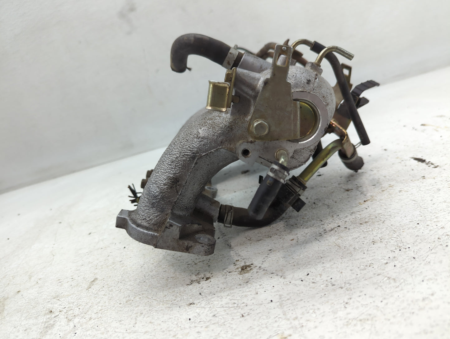 2001-2002 Nissan Sentra Air Intake Manifold P/N:05M0 Fits Fits 2001 2002 OEM Used Auto Parts - Oemusedautoparts1.com