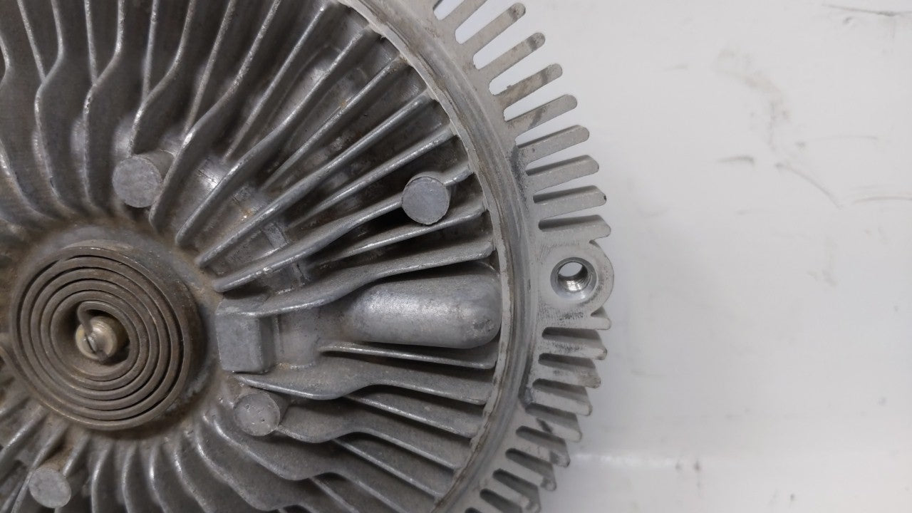 2001 Nissan Xterra Radiator Cooling Fan Clutch - Oemusedautoparts1.com