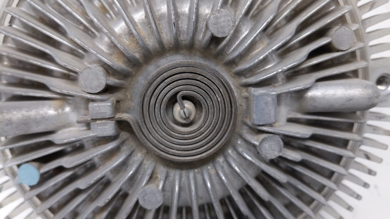 2001 Nissan Xterra Radiator Cooling Fan Clutch - Oemusedautoparts1.com