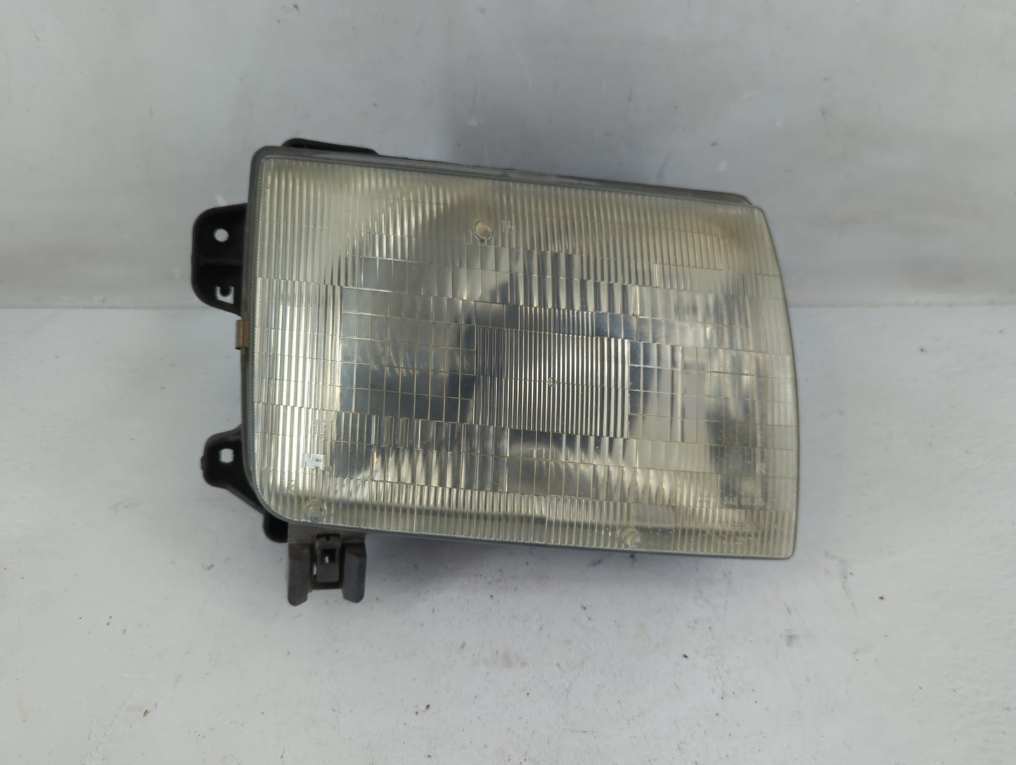 2000-2001 Nissan Xterra Passenger Right Oem Head Light Headlight Lamp - Oemusedautoparts1.com