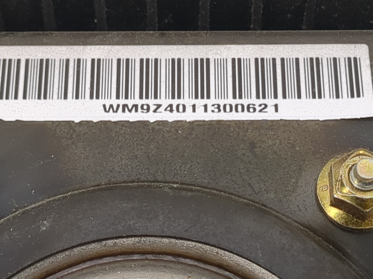 2001 Nissan Xterra Air Bag Driver Left Steering Wheel Mounted Fits OEM Used Auto Parts - Oemusedautoparts1.com
